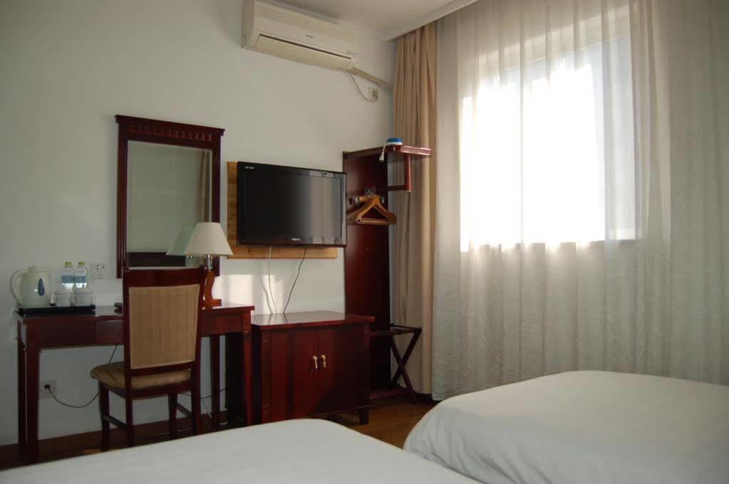 Lakeside Holiday Inn Shanghai Extérieur photo