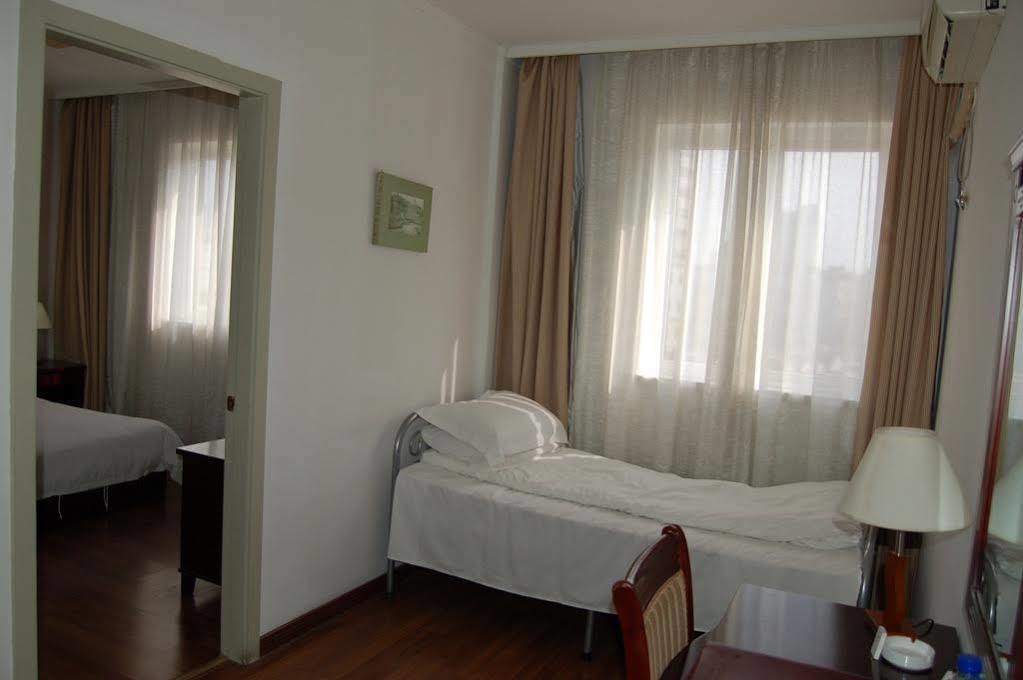 Lakeside Holiday Inn Shanghai Extérieur photo